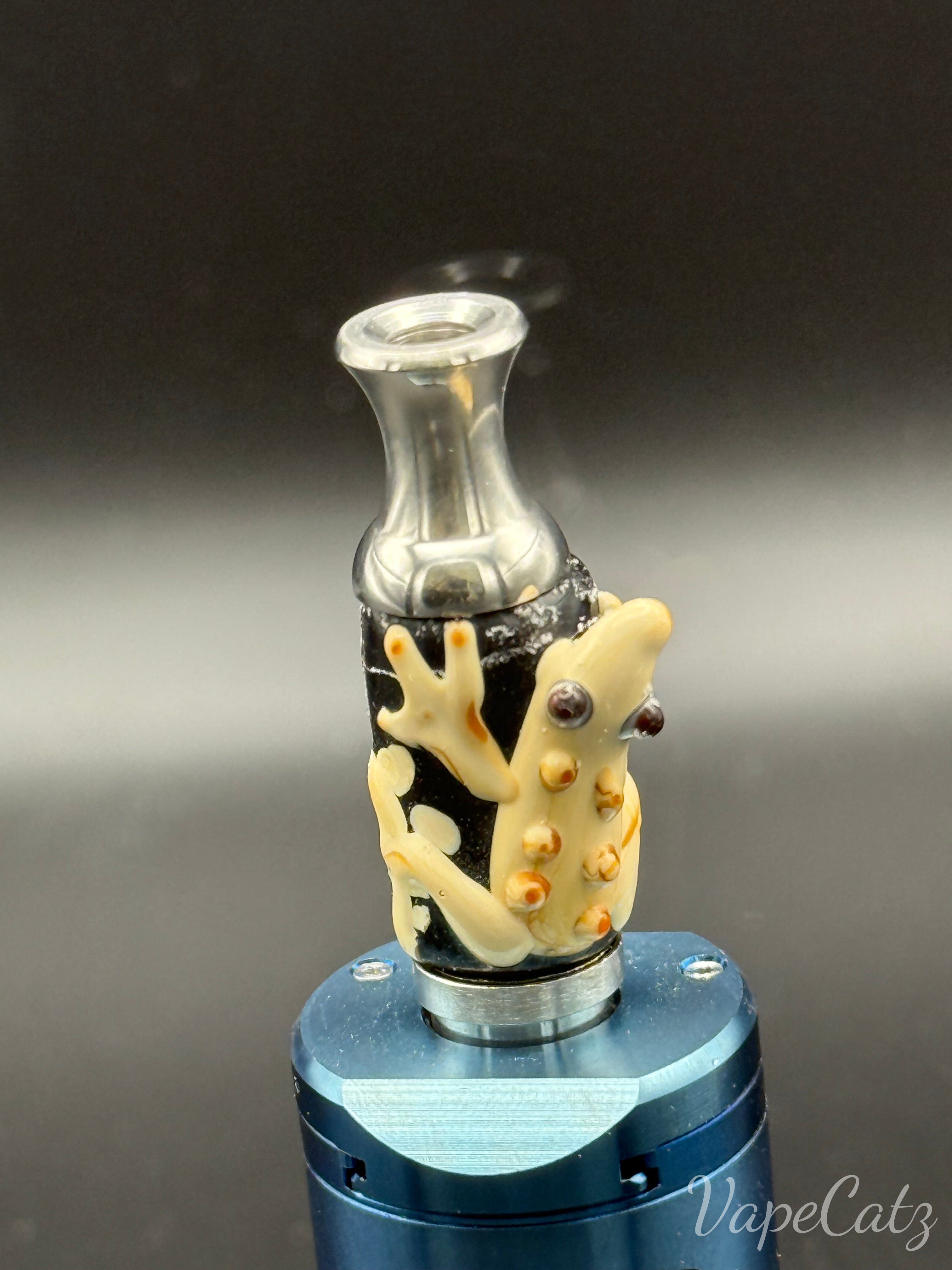 510 Fancy Glass with a smile :) Drip Tip Vape Accessories 510 Replacement Tips Black with beige frog