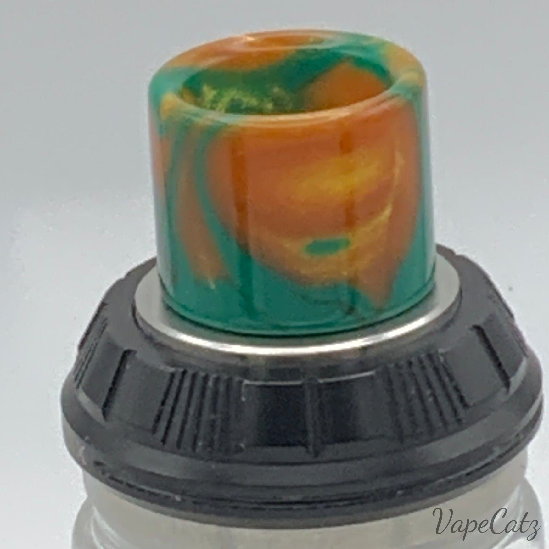810 Drip Tip Aleader 810 Drip Tip - Standard Wide Bore - Lots of Colors!! YA2 Vape Accessories 810 Drip Tip Gold with Green