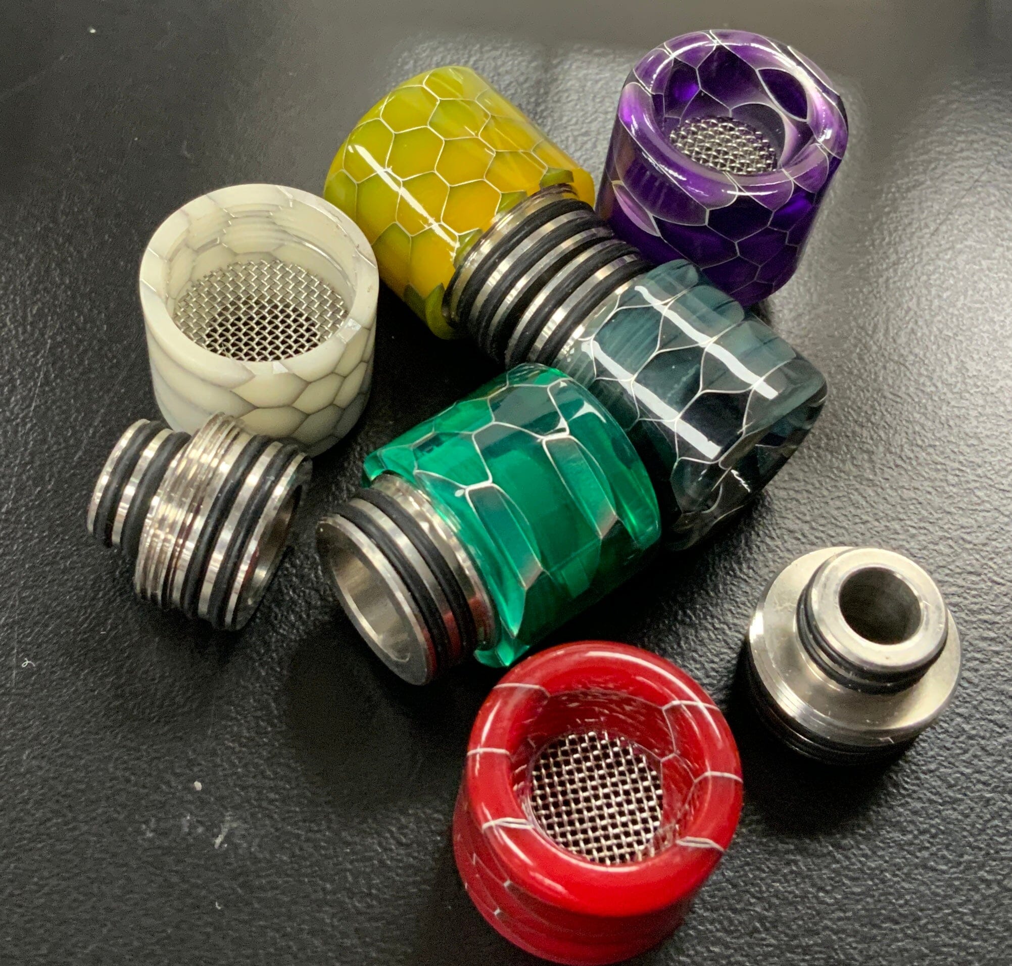 810 Drip Tip - Wide Bore with screen Cobra design V17 Vape Accessories 810 Drip Tip