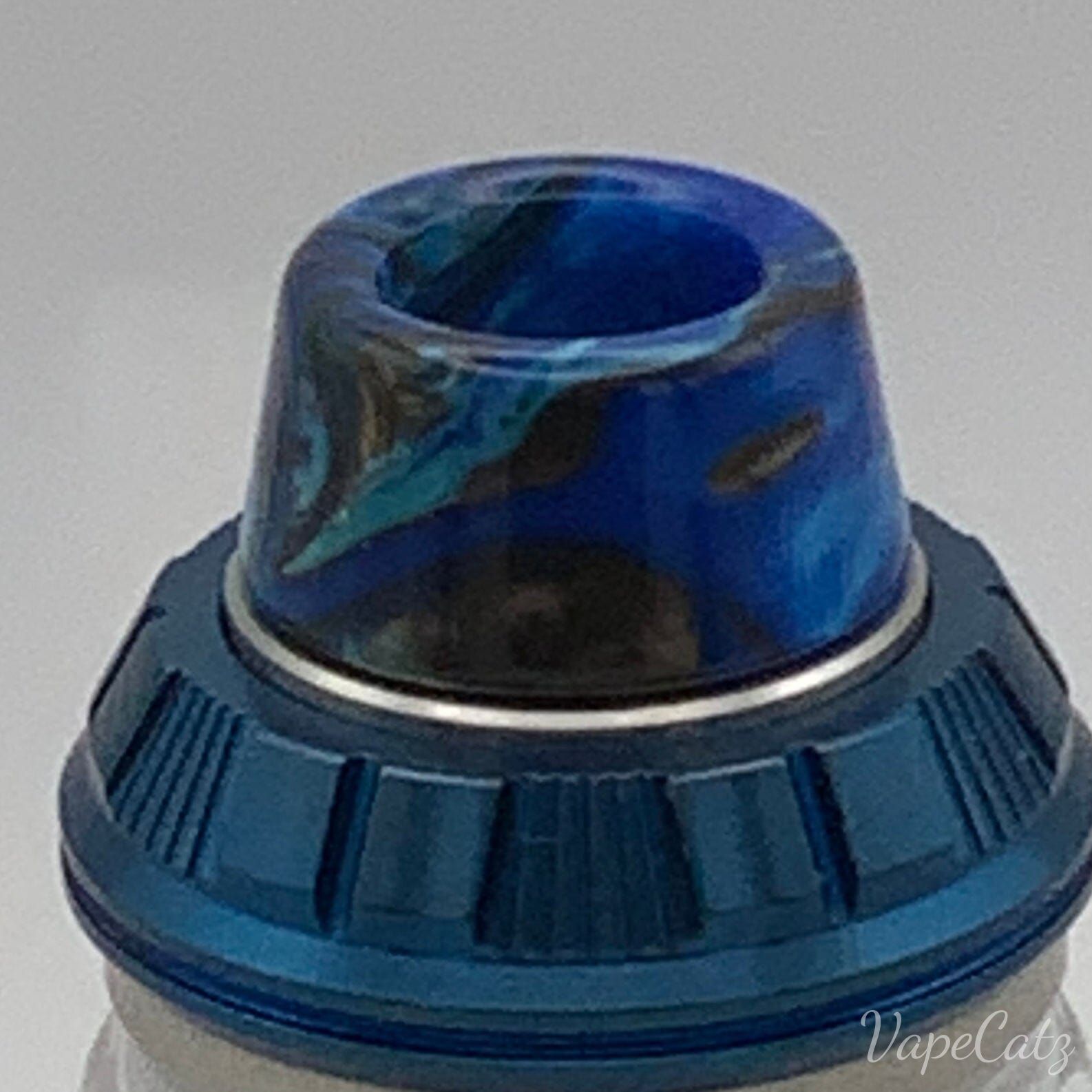 810 Short Resin Drip Tip C6 Vape Accessories 810 Drip Tip Blue with Light Blue Swirls