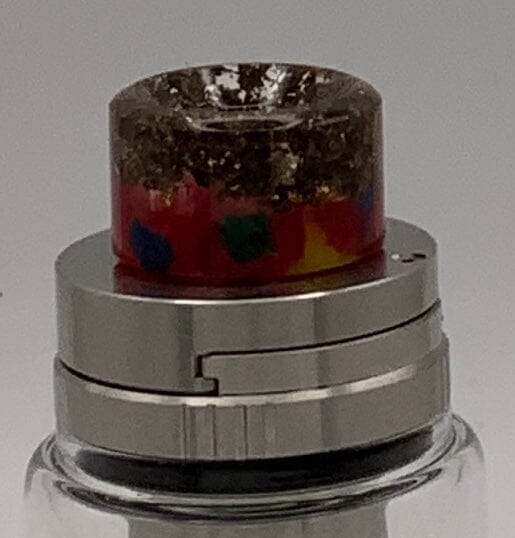 810 Drip Tip with gold flaked rim.... Fancy... V19 Vape Accessories 810 Drip Tip Red 
